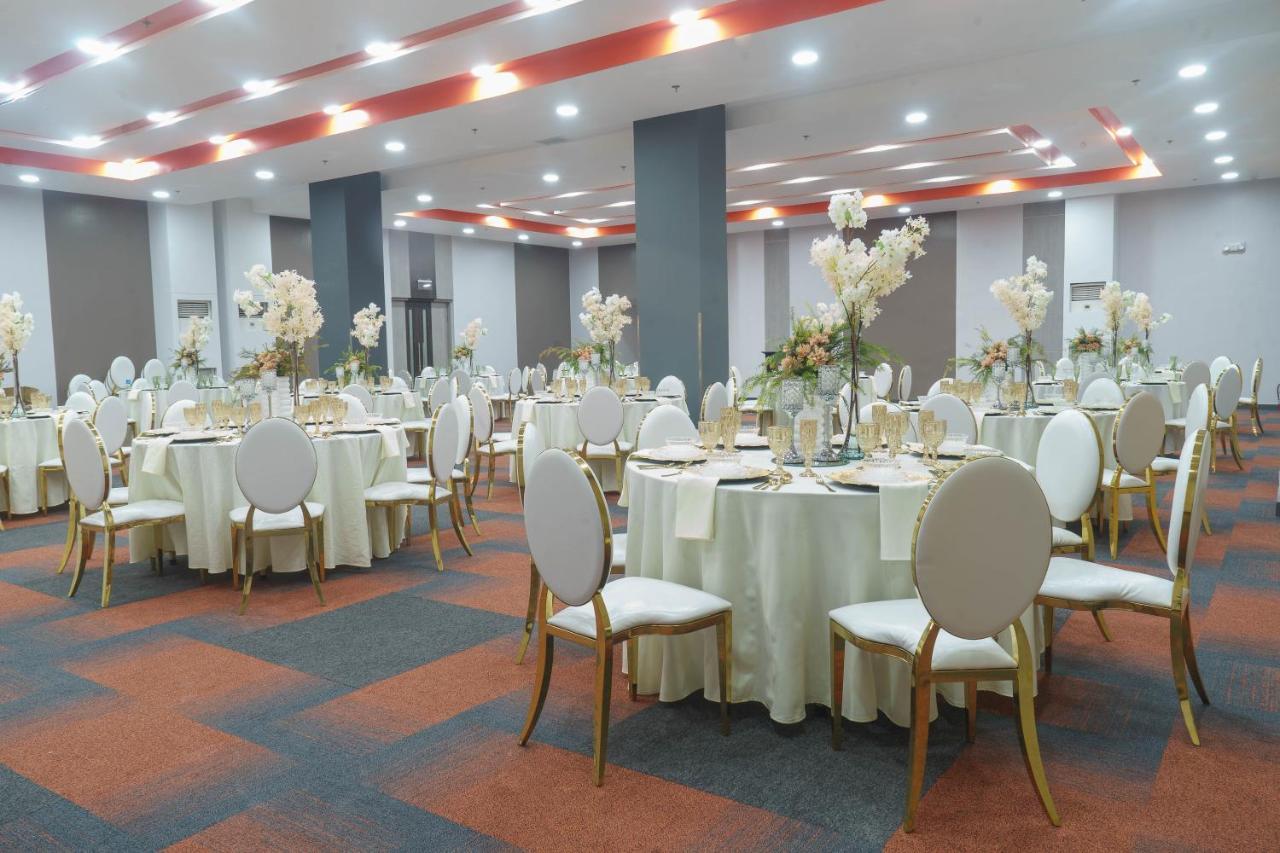 Go Hotels Plus Tuguegarao Luaran gambar